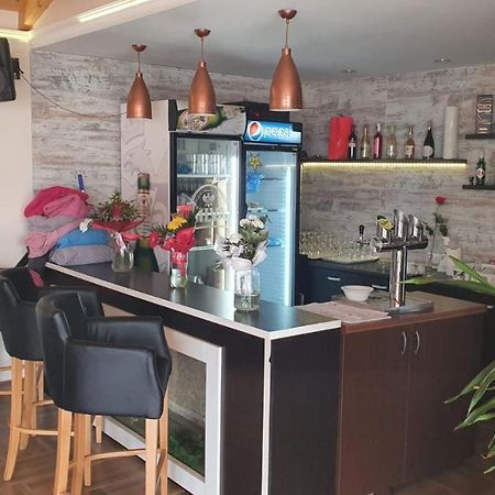 Pensiune Restaurant Ovidiu Valea lui Mihai Екстериор снимка