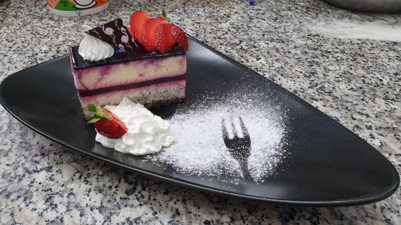 Pensiune Restaurant Ovidiu Valea lui Mihai Екстериор снимка