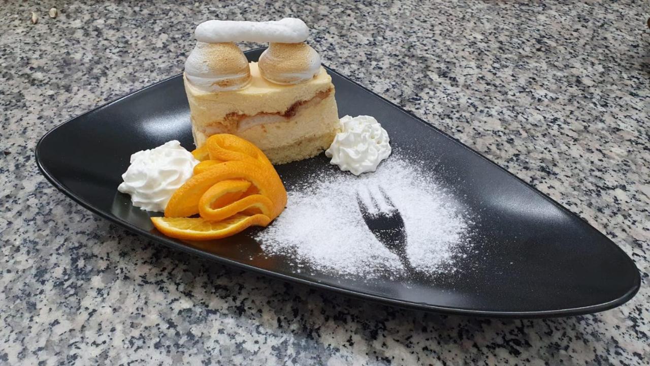 Pensiune Restaurant Ovidiu Valea lui Mihai Екстериор снимка